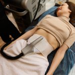 woman trying non-surgical lipo in Arlington VA