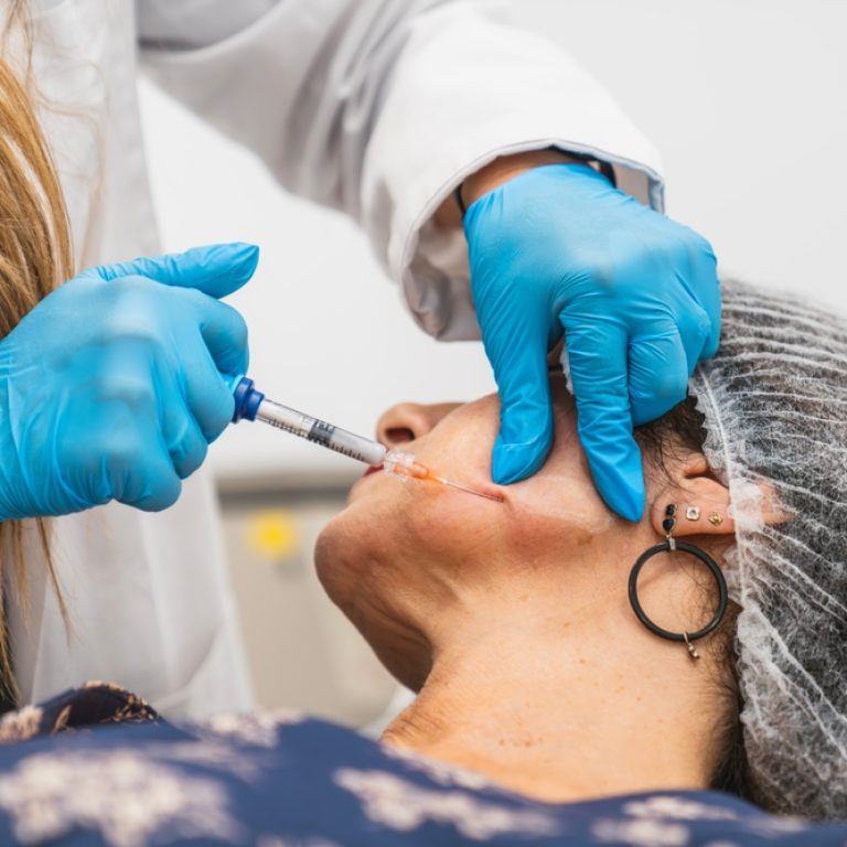 woman getting one of the top 2026 aesthetic trends in Northern Virginia