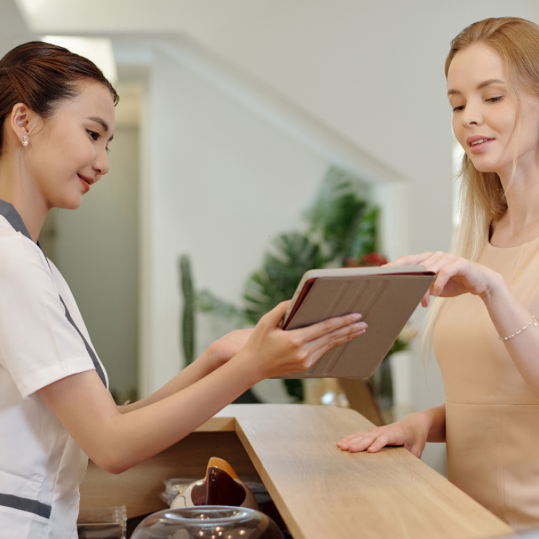 women discussing weight loss programs in Falls Church